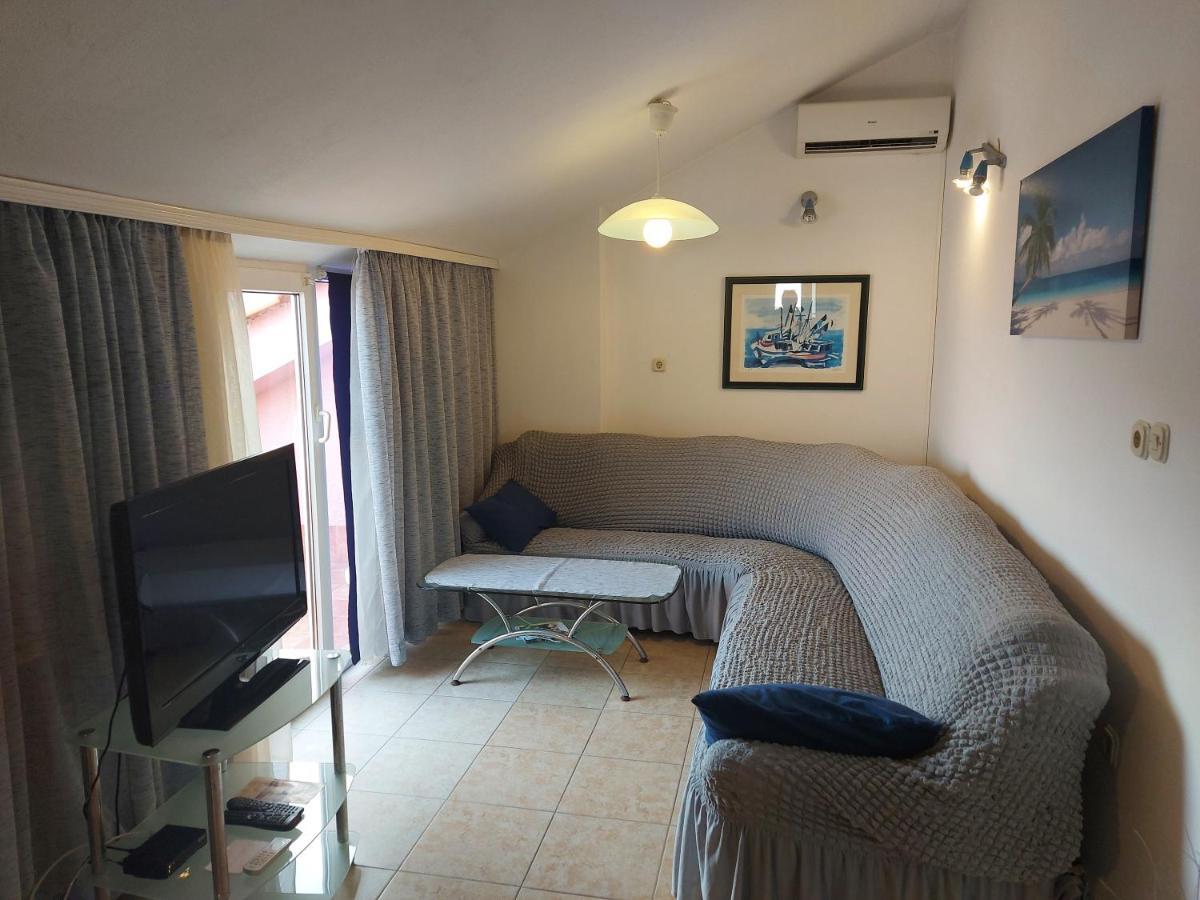 Apartments & Rooms Nensi บัชกา ภายนอก รูปภาพ