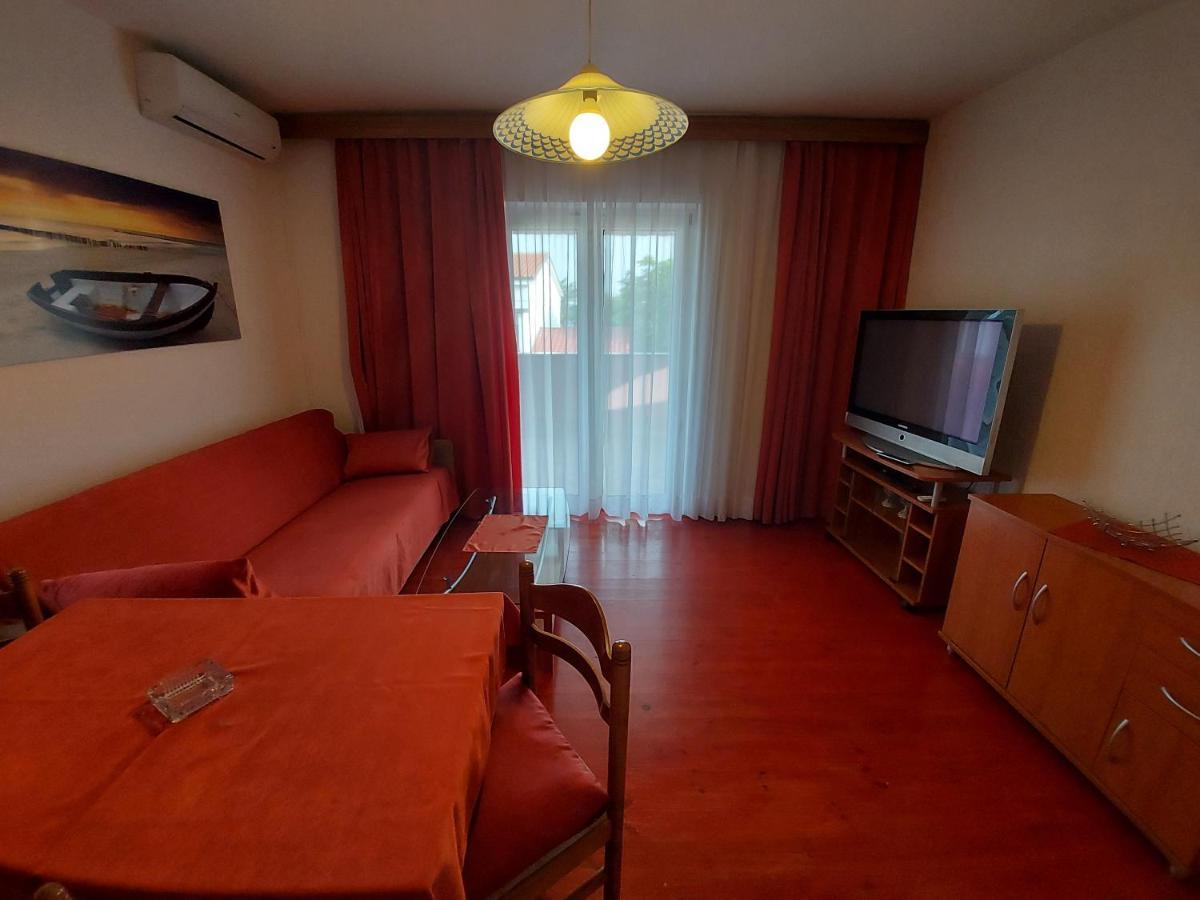 Apartments & Rooms Nensi บัชกา ภายนอก รูปภาพ