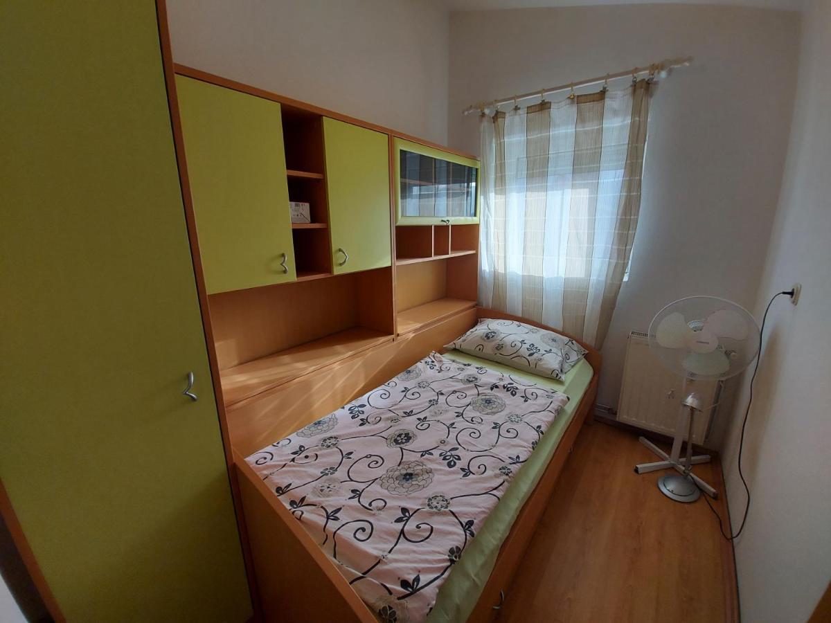 Apartments & Rooms Nensi บัชกา ภายนอก รูปภาพ